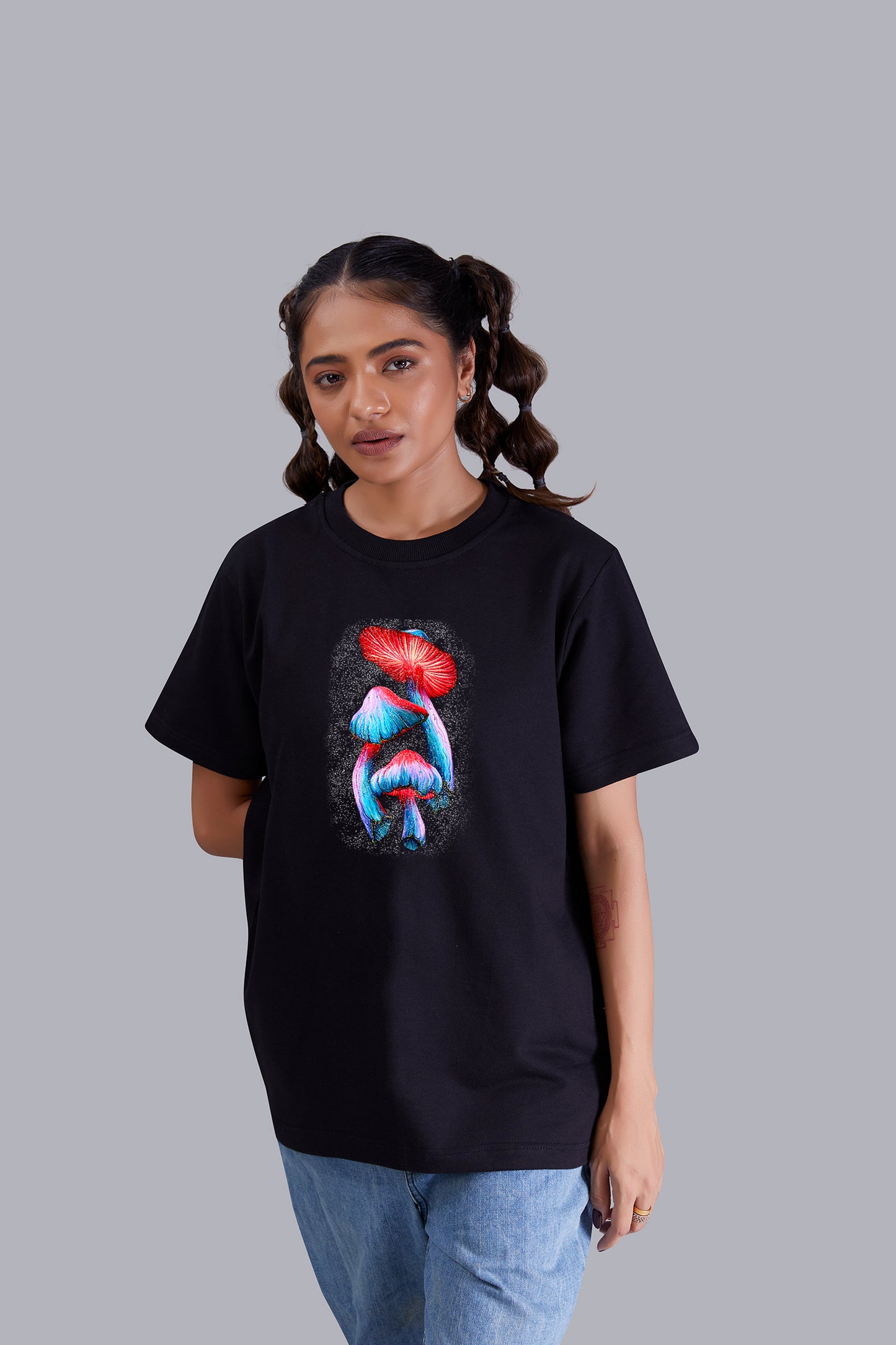 Magic Mushroom Round Neck Women (Black)